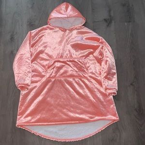 The Comfy! Hooded lined Blanket Hoodie Sherpa Pink/Peach colour One size